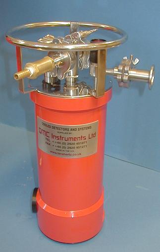 TK1810 cryostat